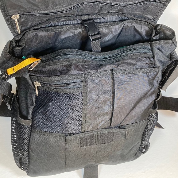 Columbia Messenger Bag - Picture 3 of 8